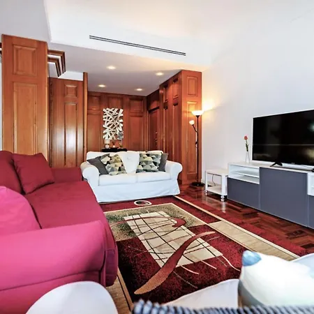 E&l 150sqm 3br Metro 30m Park *