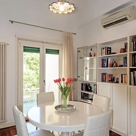 E&l 150sqm 3br Metro 30m Park
